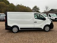 VAUXHALL VIVARO 2900 L1H1 **AIR CON** 1.6 CDTI SWB 120 BHP *EURO 6!!! - 2173 - 25