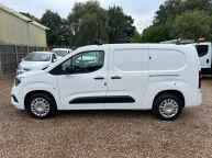 VAUXHALL COMBO 2300 L2H1 *AIR CON* SPORTIVE 1.5 TURBO D *EURO 6!!! - 2156 - 20