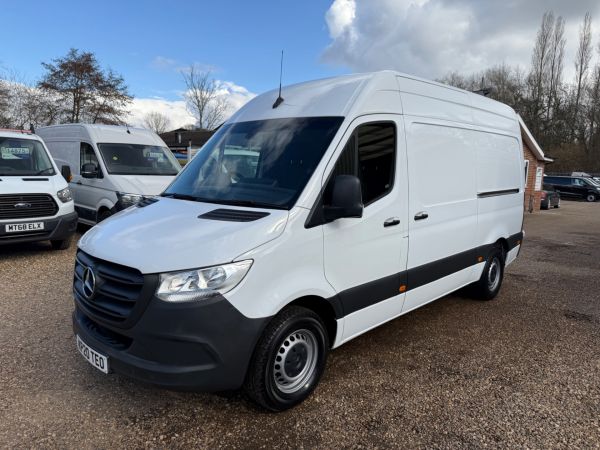 Used MERCEDES BENZ SPRINTER in Woking Surrey for sale