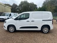 VAUXHALL COMBO 2300 L1H1 *AIR CON* SPORTIVE 1.5 TURBO D *EURO 6!!! - 2170 - 20