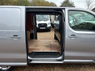 VAUXHALL VIVARO 2900 LWB SPORTIVE *AIR CON* 1.5 CDTI *EURO 6!!! - 2172 - 25