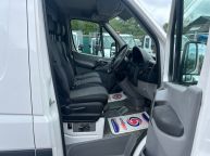 VOLKSWAGEN CRAFTER CR35 MWB LOW ROOF 2.0 TDI *6 SPEED!!! - 2120 - 17