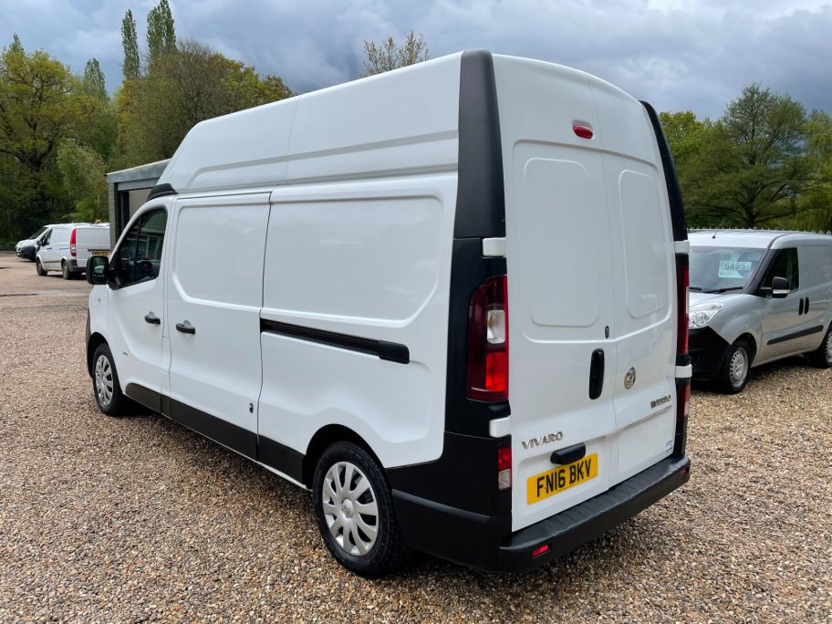 Used VAUXHALL VIVARO 2900 L2H2 LWB HIGH ROOF 1.6 CDTI 120BHP *6 SPEED