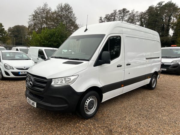 Used MERCEDES BENZ SPRINTER in Woking Surrey for sale