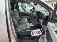 VAUXHALL VIVARO 2900 LWB SPORTIVE *AIR CON* 1.5 CDTI *EURO 6!!! - 2172 - 20