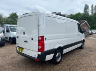 VOLKSWAGEN CRAFTER CR35 MWB LOW ROOF 2.0 TDI *6 SPEED!!! - 2120 - 28