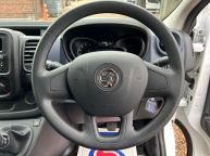 VAUXHALL VIVARO 2900 L1H1 **AIR CON** 1.6 CDTI SWB 120 BHP *EURO 6!!! - 2173 - 9