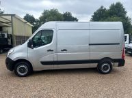 RENAULT MASTER MM35 MWB *SAT NAV* BUSINESS ENERGY 2.3 DCI *EURO 6!!! - 2146 - 25