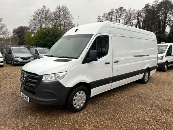 Used MERCEDES BENZ SPRINTER in Woking Surrey for sale