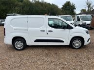 VAUXHALL COMBO 2300 L2H1 *AIR CON* SPORTIVE 1.5 TURBO D *EURO 6!!! - 2156 - 22